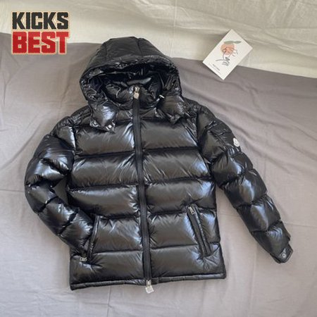 Moncler Loter Hooded Down Jacket