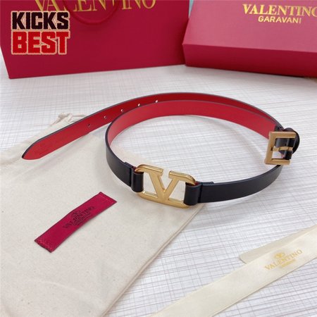 valentino V buckle belt