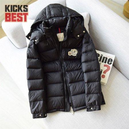 Moncler Down Jacket MC330037