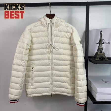 Moncler 2020 Down Jacket MC330053